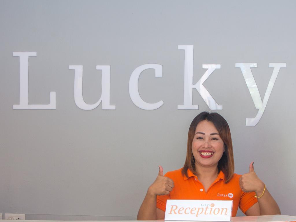 Lucky In Hotel Pattaya Buitenkant foto